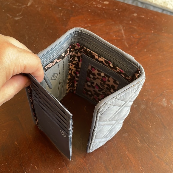 Vera Bradley tufted soft wallet - Picture 2 of 12